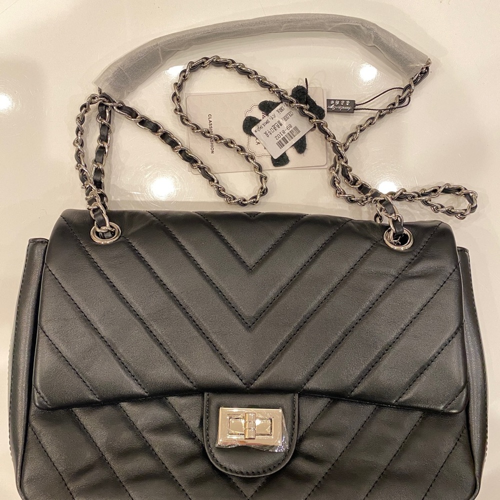 Real Leather | Black V Chevron Quilted Puffy  Convertible Bag Puffer Chain